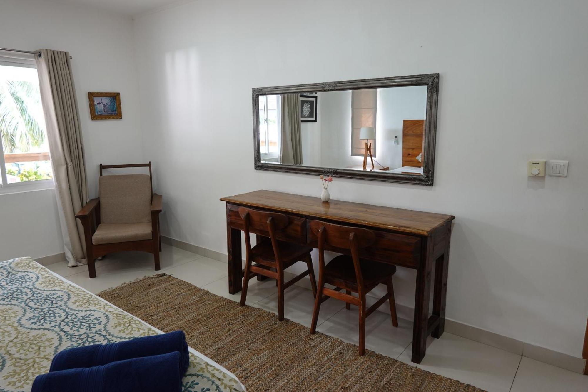 Castaway Lodge